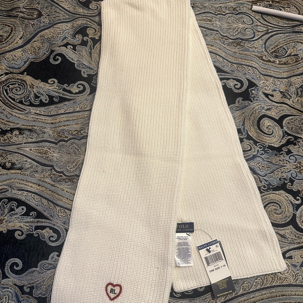 Peloton Shorts - Picture 3 of 5